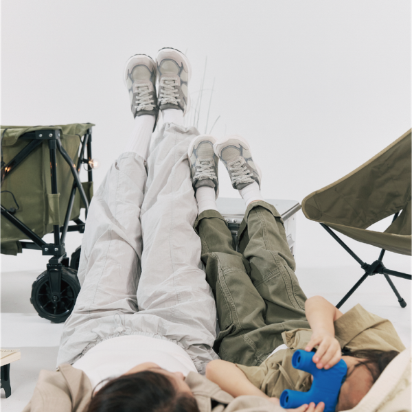 見守り機能付き！ハンズフリースニーカー「LAZY SHOES <AVENCHA> - otta MIMAMORI inside」